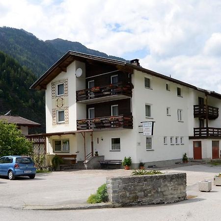 Haus Gamsblick Hotel Umhausen Exterior photo