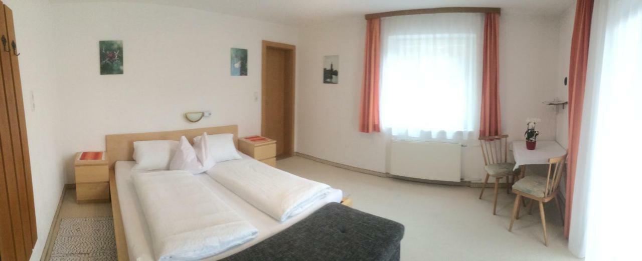 Haus Gamsblick Hotel Umhausen Exterior photo