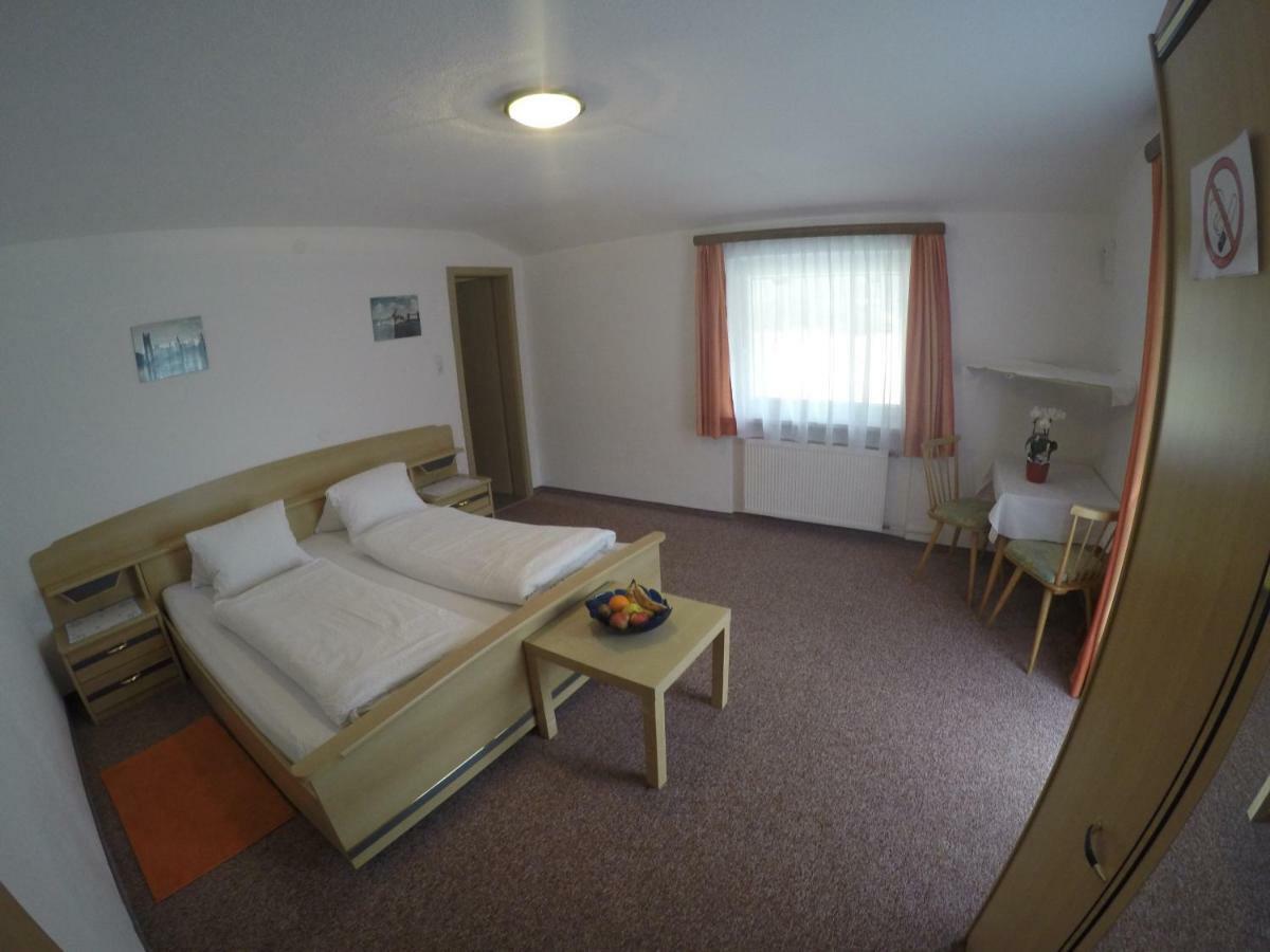 Haus Gamsblick Hotel Umhausen Exterior photo
